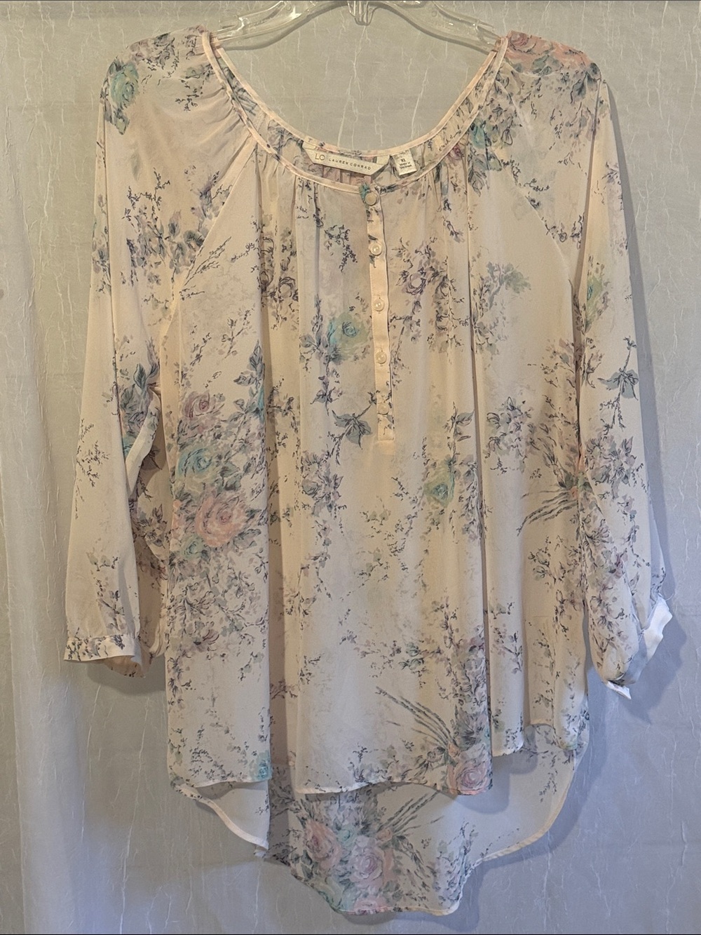 LC Lauren Conrad Pale Blush Floral Henley Tunic